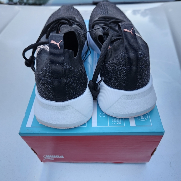 Puma flyer runner engineer knit women's - Picture 7 of 8